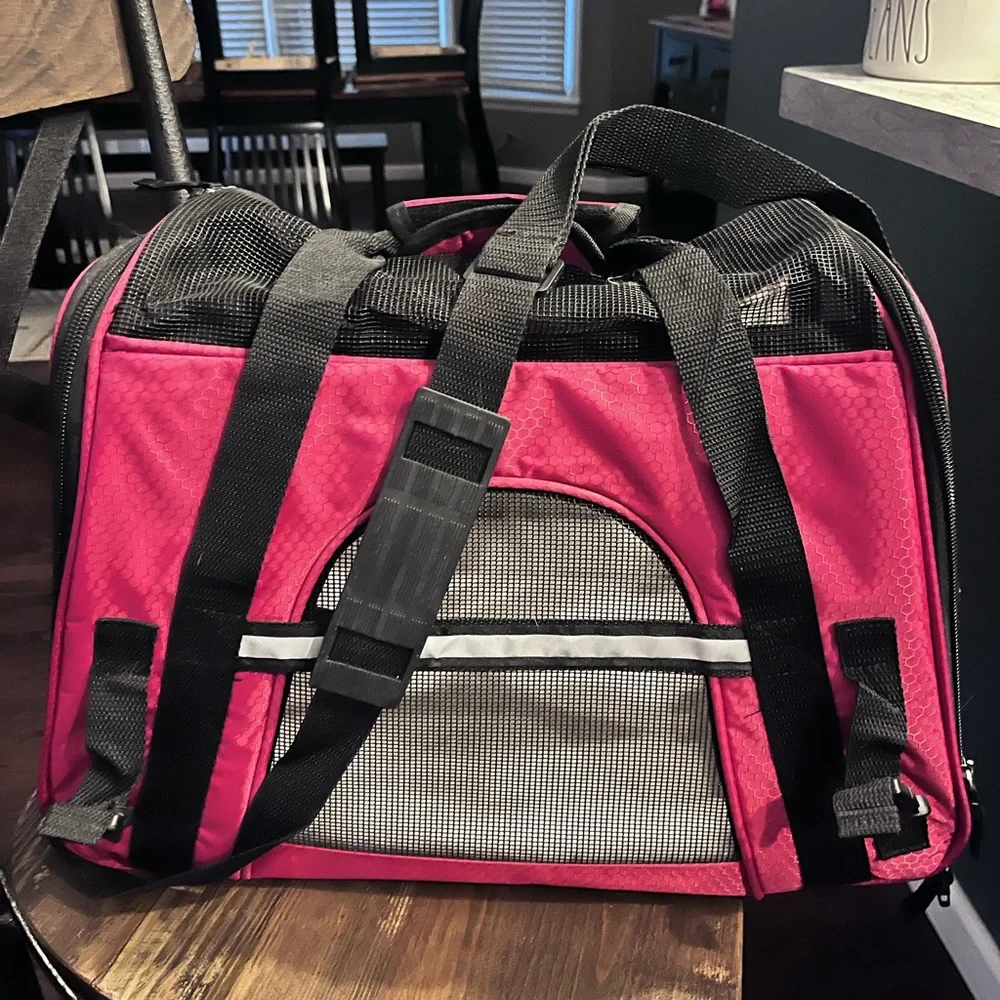 Practically new cat carrier